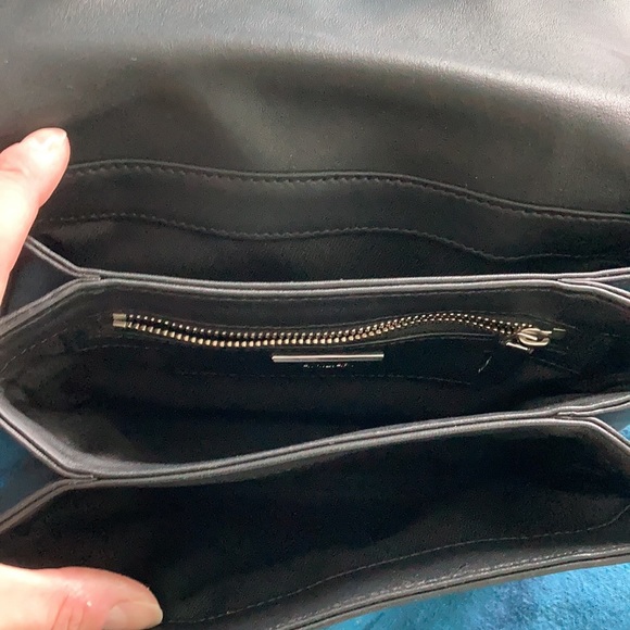 Auxiliary Leather Purse - Picture 4 of 4